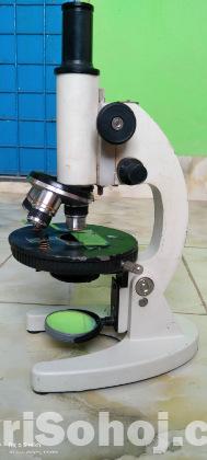 Microscope